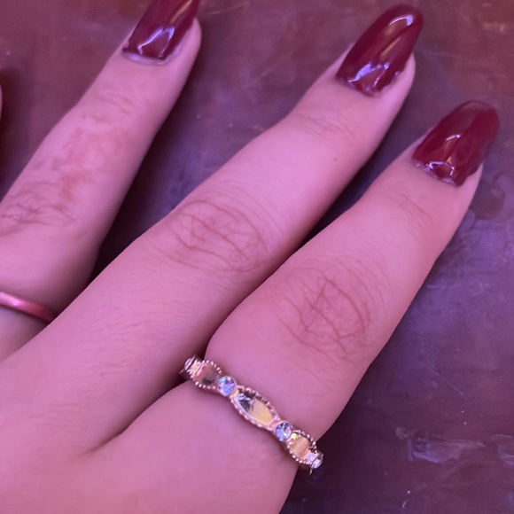 diamond dotted ring - Picture 3 of 3